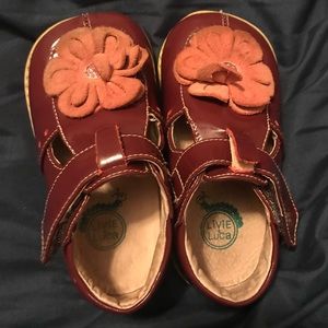 Livie and Luca size 8